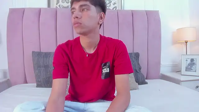 Santy carrington online show from March 2026 08:49:01 PM