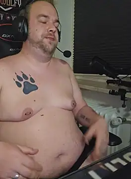 Snapshot of PupW0lfy chatting on October 2025 07:12:02 PM PupW0lfy online show from October 2025 07:12:02 PM