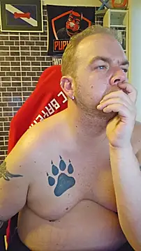 Snapshot of PupW0lfy chatting on November 2025 03:02:01 PM PupW0lfy online show from November 2025 03:02:01 PM