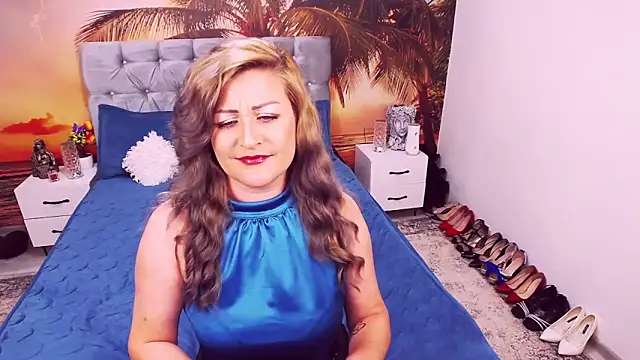 eviajoness online show from May 2026 11:43:01 PM