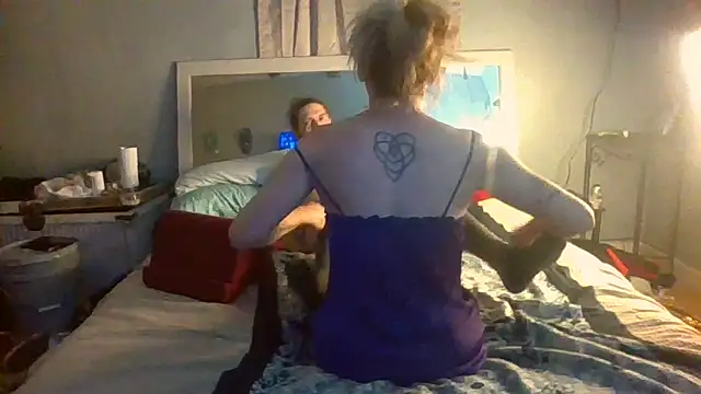 fuckmeharder1995 online show from February 2025 09:40:01 PM