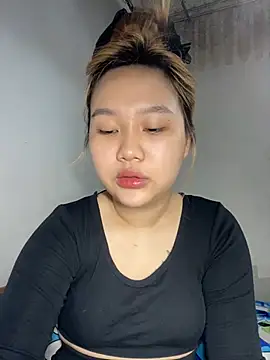 Odette68 online show from June 2026 12:57:01 AM