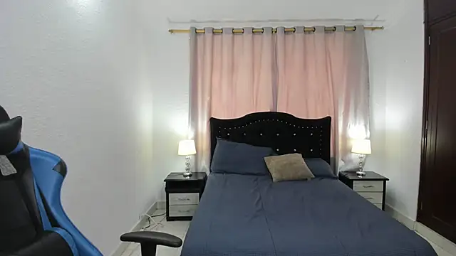 Snapshot of Debora_brown chatting on March 2025 08:14:02 PM Debora brown online show from March 2025 08:14:02 PM