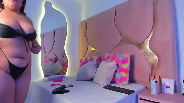 Snapshot of Bellota-ht chatting on February 2025 07:04:02 PM Bellota-ht online show from February 2025 07:04:02 PM