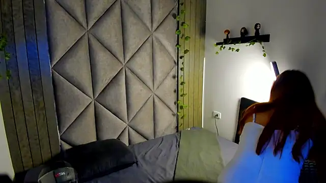 AbbyWathson online show from March 2026 11:48:02 AM