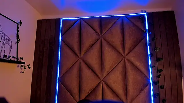 AbbyWathson online show from April 2026 12:03:02 PM