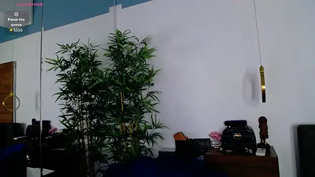 CreamyInkky  online show from December 2025 06:21:02 AM