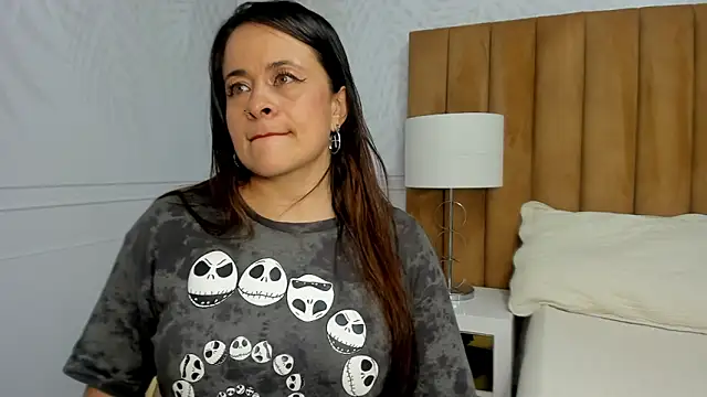 Snapshot of Daphne81_ chatting on March 2025 09:07:01 AM Daphne81  online show from March 2025 09:07:01 AM