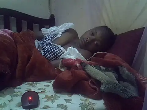 Snapshot of Amanda255 chatting on September 2025 04:01:02 AM Amanda255 online show from September 2025 04:01:02 AM