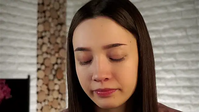 LowOncoming online show from January 2025 02:48:01 AM