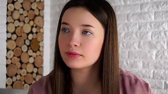 LowOncoming online show from September 2025 01:20:01 AM