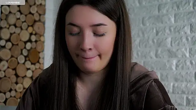 LowOncoming online show from April 2026 02:20:02 AM