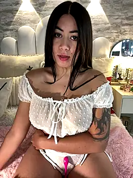 Snapshot of _MadiLee_ chatting on December 2024 02:09:01 AM MadiLee online show from December 2024 02:09:01 AM