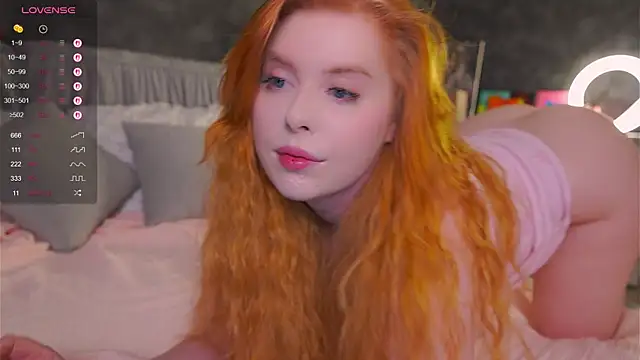 RedHotVixen0 online show from November 2025 11:37:01 PM