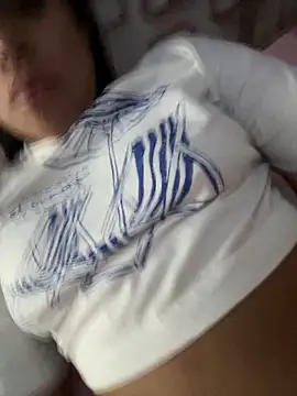 Snapshot of Avint-Perfeita chatting on September 2025 08:21:02 PM Avint-Perfeita online show from September 2025 08:21:02 PM