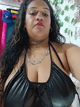Snapshot of Michelle_Brito1 chatting on May 2026 12:18:01 AM Michelle Brito1 online show from May 2026 12:18:01 AM