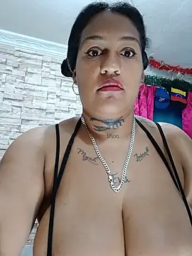 Snapshot of Michelle_Brito1 chatting on June 2026 09:54:02 PM Michelle Brito1 online show from June 2026 09:54:02 PM