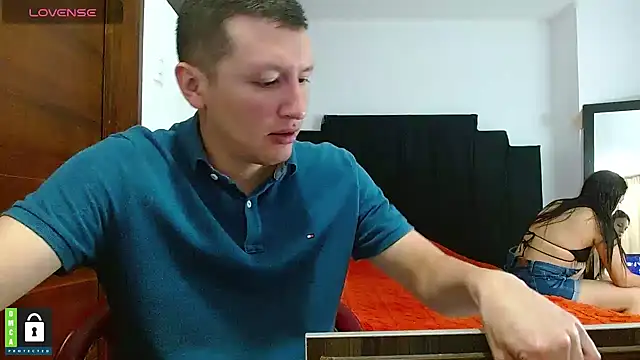 Hot-Couple--18 online show from December 2024 02:23:01 AM