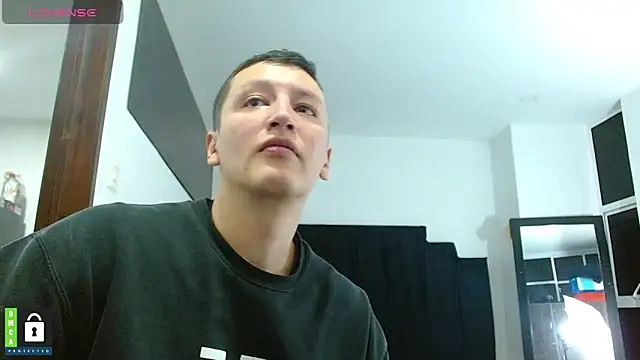 Hot-Couple--18 online show from December 2024 02:17:02 AM