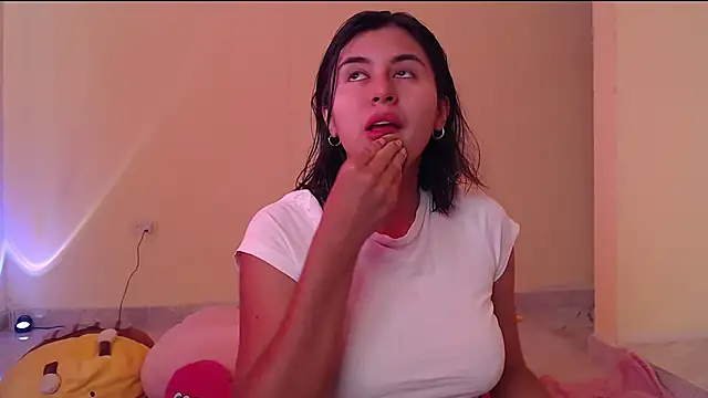  maiahairy  online show from January 2025 09:35:02 PM