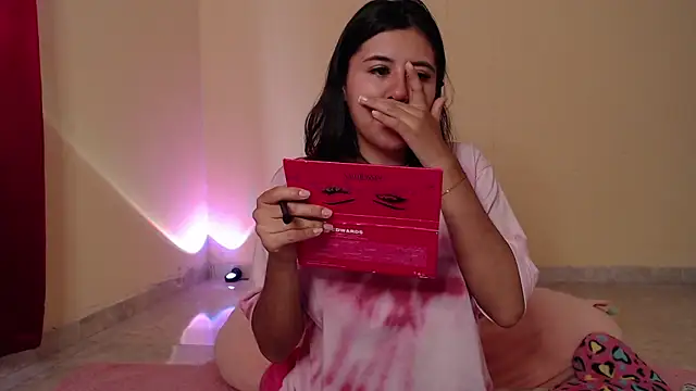  maiahairy  online show from January 2025 01:17:02 PM