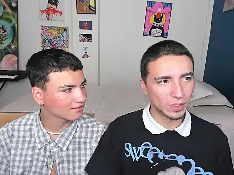Snapshot of sweet_boys_xx chatting on January 2025 12:09:02 PM sweet boys xx online show from January 2025 12:09:02 PM