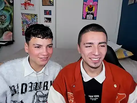 Snapshot of sweet_boys_xx chatting on February 2025 11:51:01 AM sweet boys xx online show from February 2025 11:51:01 AM