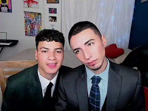 Snapshot of sweet_boys_xx chatting on March 2025 12:00:01 PM sweet boys xx online show from March 2025 12:00:01 PM