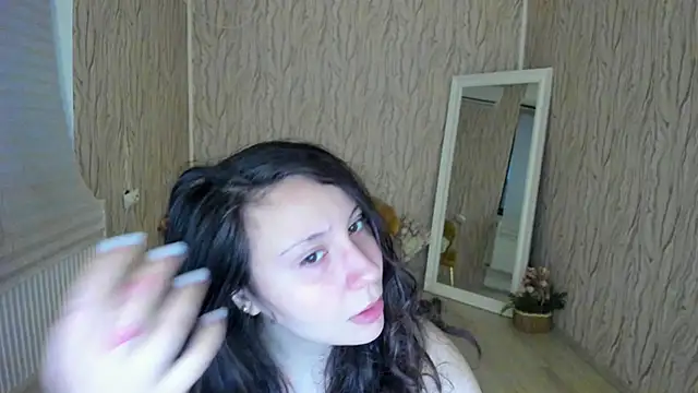 Snapshot of AishaRouhi chatting on January 2025 05:28:02 AM AishaRouhi online show from January 2025 05:28:02 AM