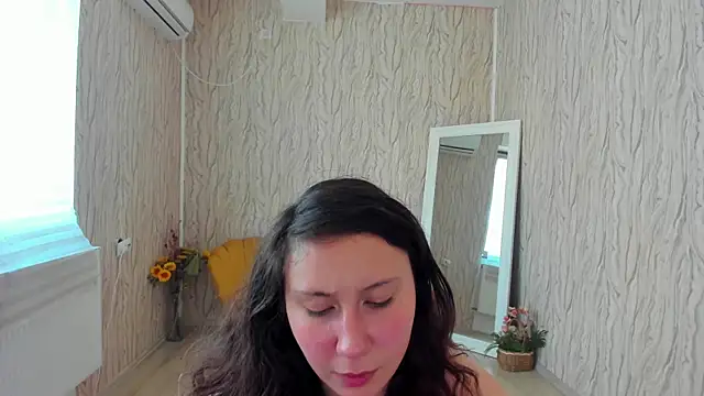 Snapshot of AishaRouhi chatting on January 2025 11:43:02 AM AishaRouhi online show from January 2025 11:43:02 AM
