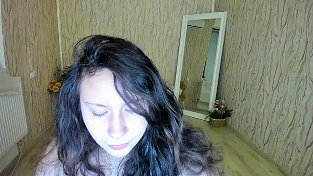 Snapshot of AishaRouhi chatting on January 2025 05:24:01 AM AishaRouhi online show from January 2025 05:24:01 AM