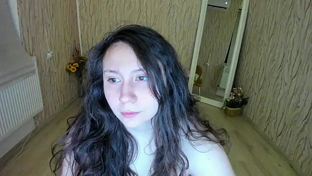 Snapshot of AishaRouhi chatting on January 2025 03:22:01 AM AishaRouhi online show from January 2025 03:22:01 AM