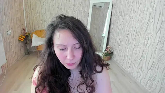 Snapshot of AishaRouhi chatting on February 2025 09:56:02 AM AishaRouhi online show from February 2025 09:56:02 AM