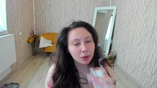 Snapshot of AishaRouhi chatting on March 2025 06:37:01 AM AishaRouhi online show from March 2025 06:37:01 AM