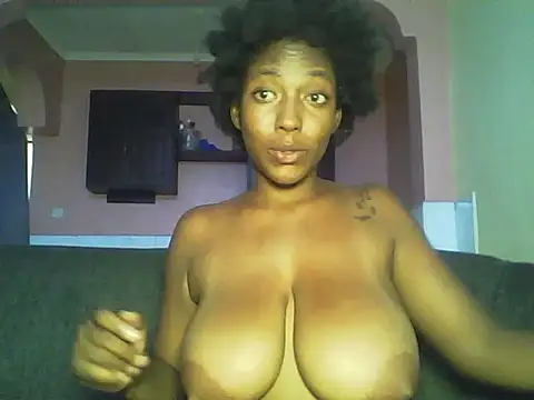 Snapshot of Sexxy_bre chatting on January 2025 10:04:02 AM Sexxy bre online show from January 2025 10:04:02 AM
