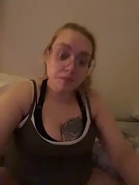 Lalalynn online show from April 2026 11:13:01 PM