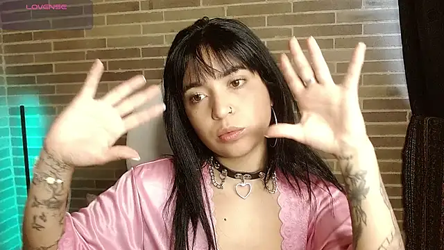 helenacyruss online show from January 2026 11:15:02 AM