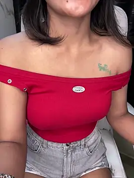 LeisyXO online show from December 2024 10:30:02 PM