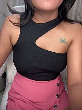 LeisyXO online show from January 2025 10:13:02 PM