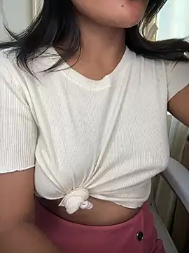 LeisyXO online show from February 2025 01:45:01 AM