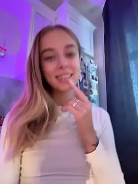 enjoy my beauty online show from September 2025 06:05:02 AM