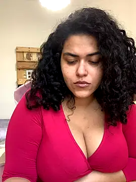 Curvydesifromgermany online show from December 2025 02:00:01 PM