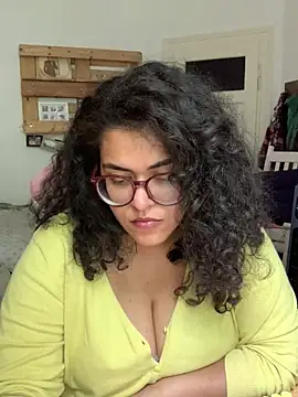 Curvydesifromgermany online show from July 2026 01:59:01 PM
