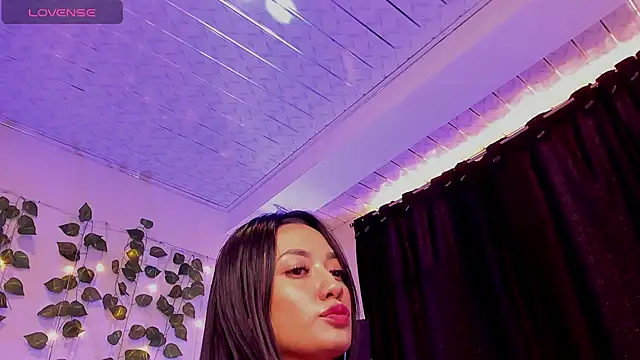 mariiana-diaz online show from January 2025 05:54:01 PM