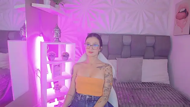 mariiana-diaz online show from March 2026 03:48:01 PM