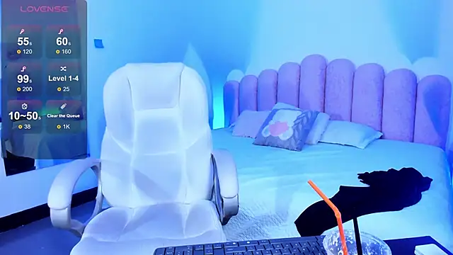 Haanna   online show from December 2024 09:36:02 PM