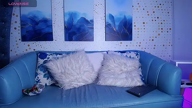 Steev Novoa online show from December 2024 03:41:01 AM