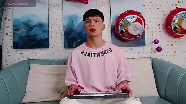 Steev Novoa online show from December 2024 05:12:02 AM