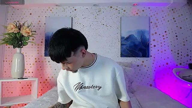 Steev Novoa online show from February 2026 03:15:01 AM