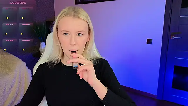 Selenatrend online show from February 2025 12:13:02 PM